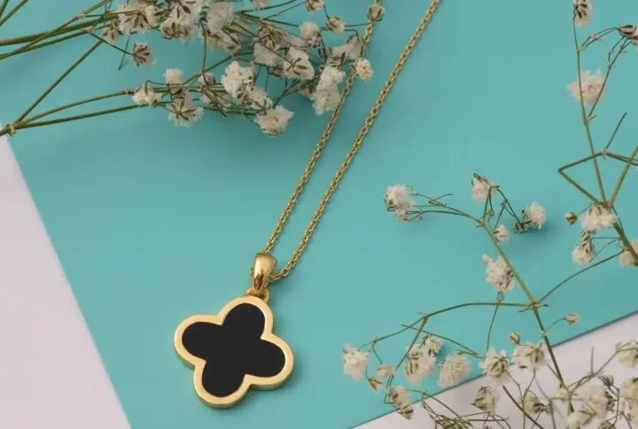 Dainty Four Leaf Clover Necklace - Black Colour